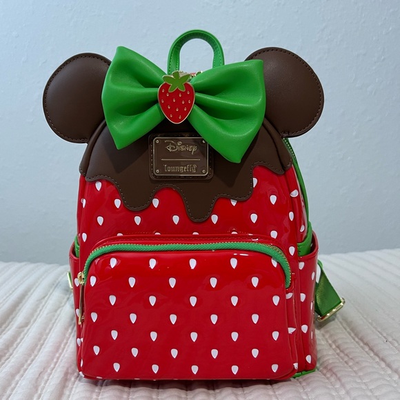 NWT Minnie Mouse Chocolate Dipped Strawberry Mini Loungefly Backpack - Picture 1 of 5